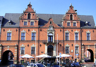 Glückstadt - Das
                        Rathaus